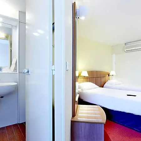 Szálloda Kyriad Geneve St-genis-pouilly 3*