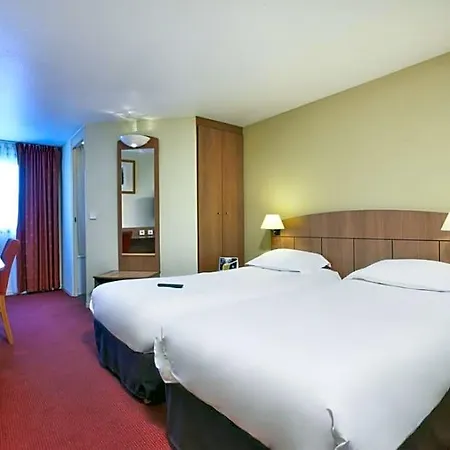Kyriad Geneve St-genis-pouilly Hotel